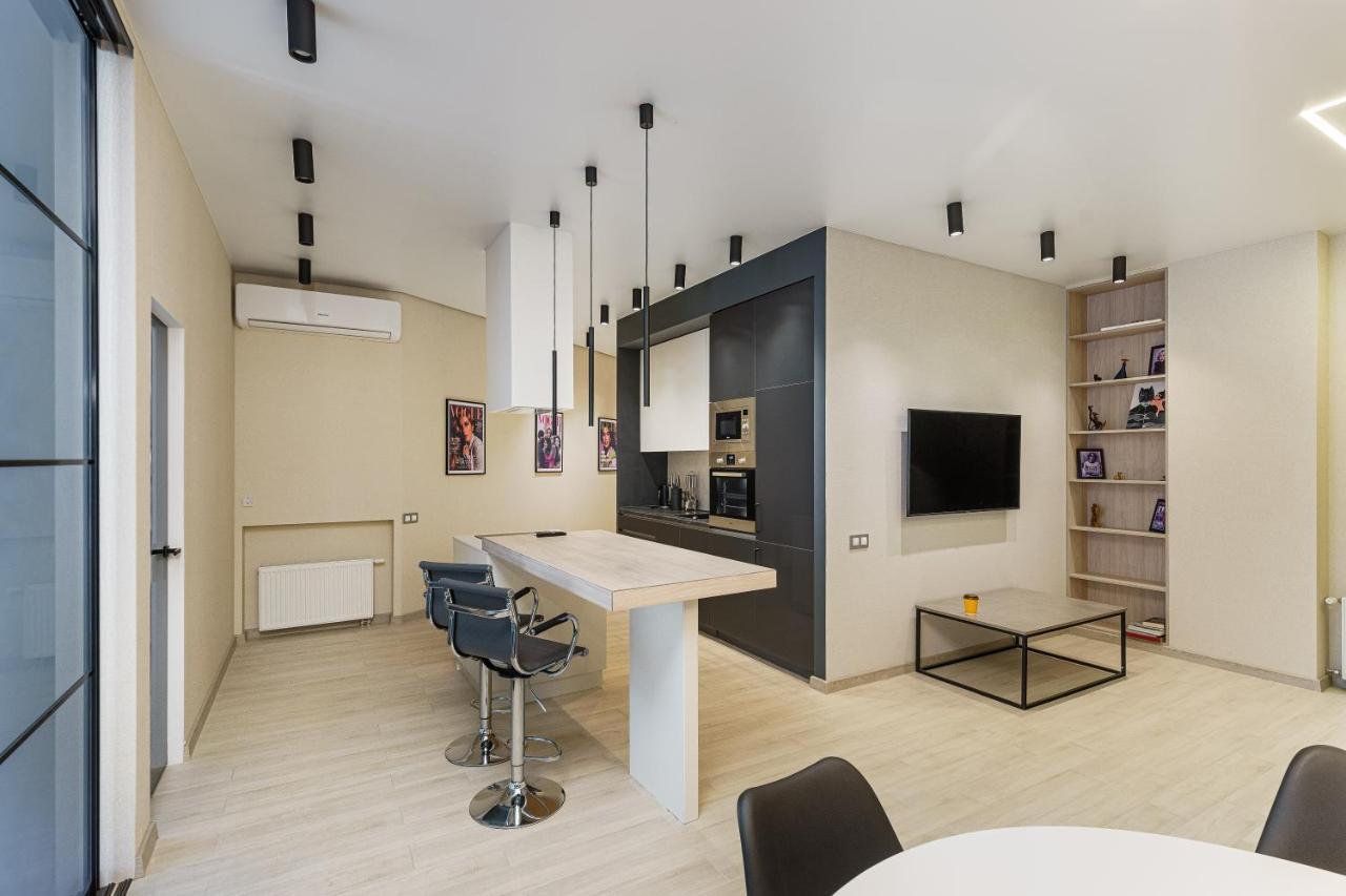 Sea Symphony Design Apartment 오데사 외부 사진